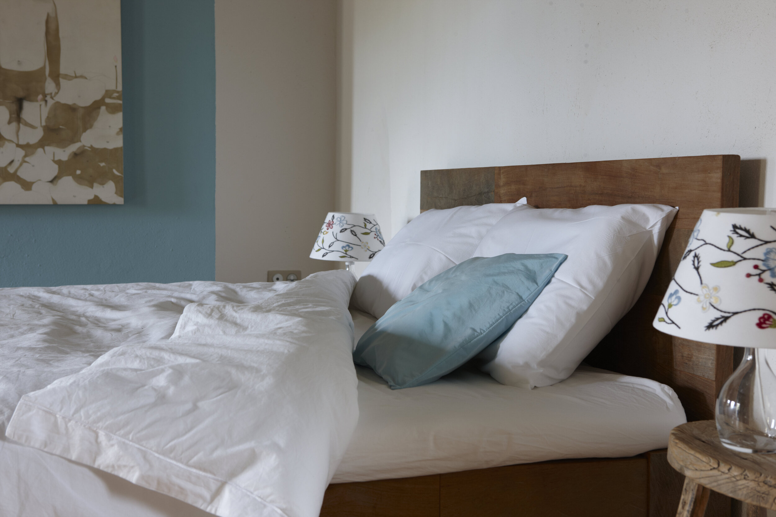 Interior - bedroom 1.jpg